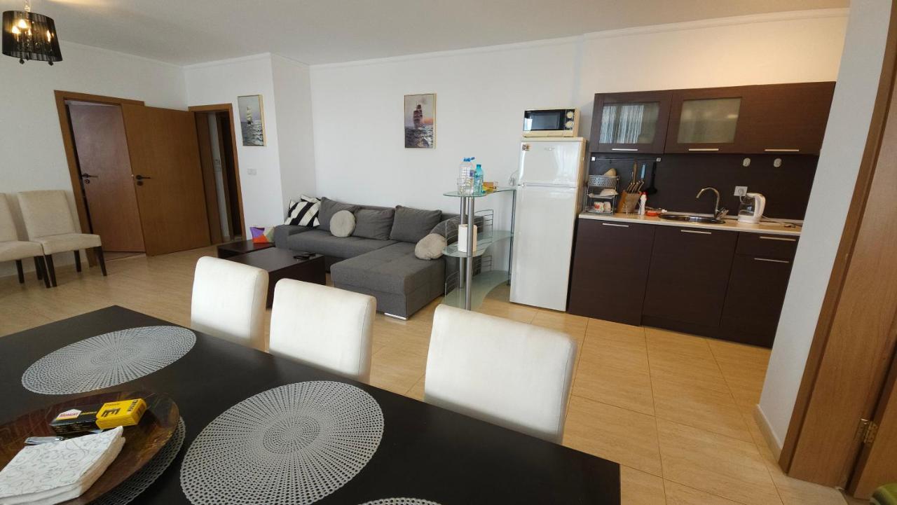 Complex Top Apartment Sveti Vlas Eksteriør billede