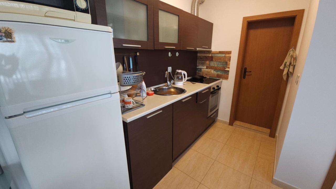 Complex Top Apartment Sveti Vlas Eksteriør billede