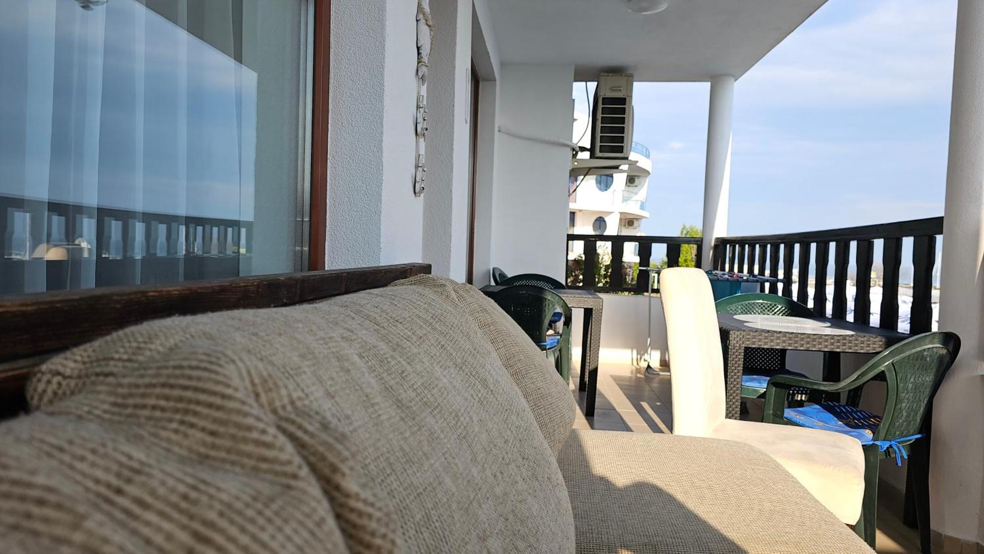 Complex Top Apartment Sveti Vlas Eksteriør billede