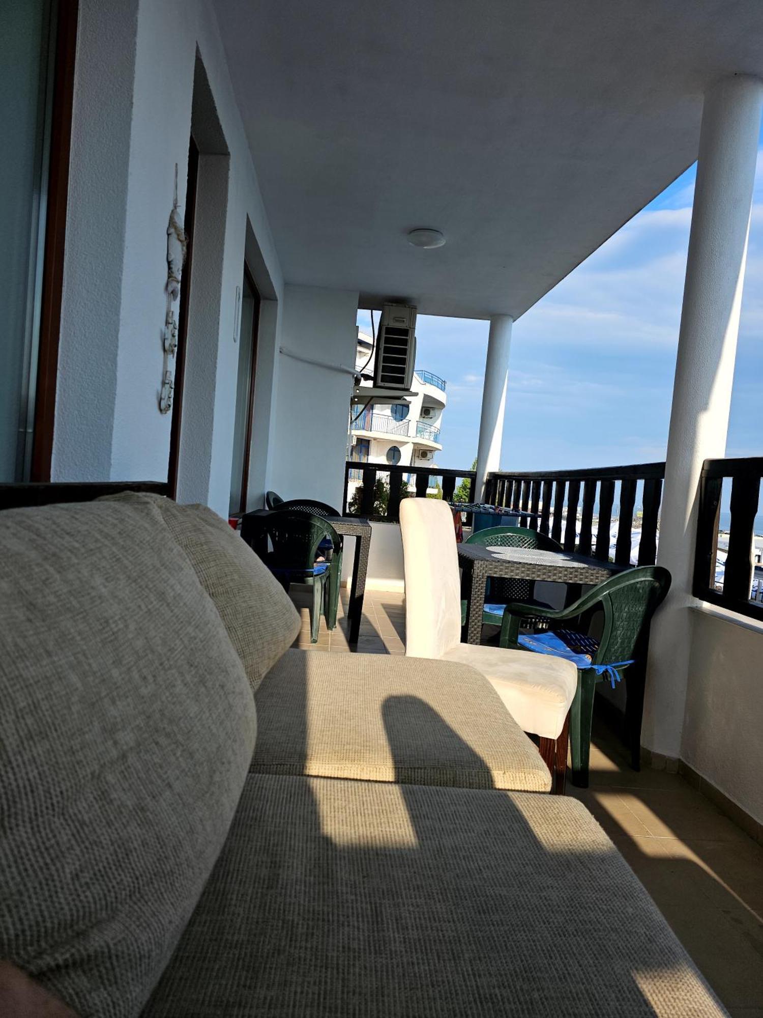 Complex Top Apartment Sveti Vlas Eksteriør billede