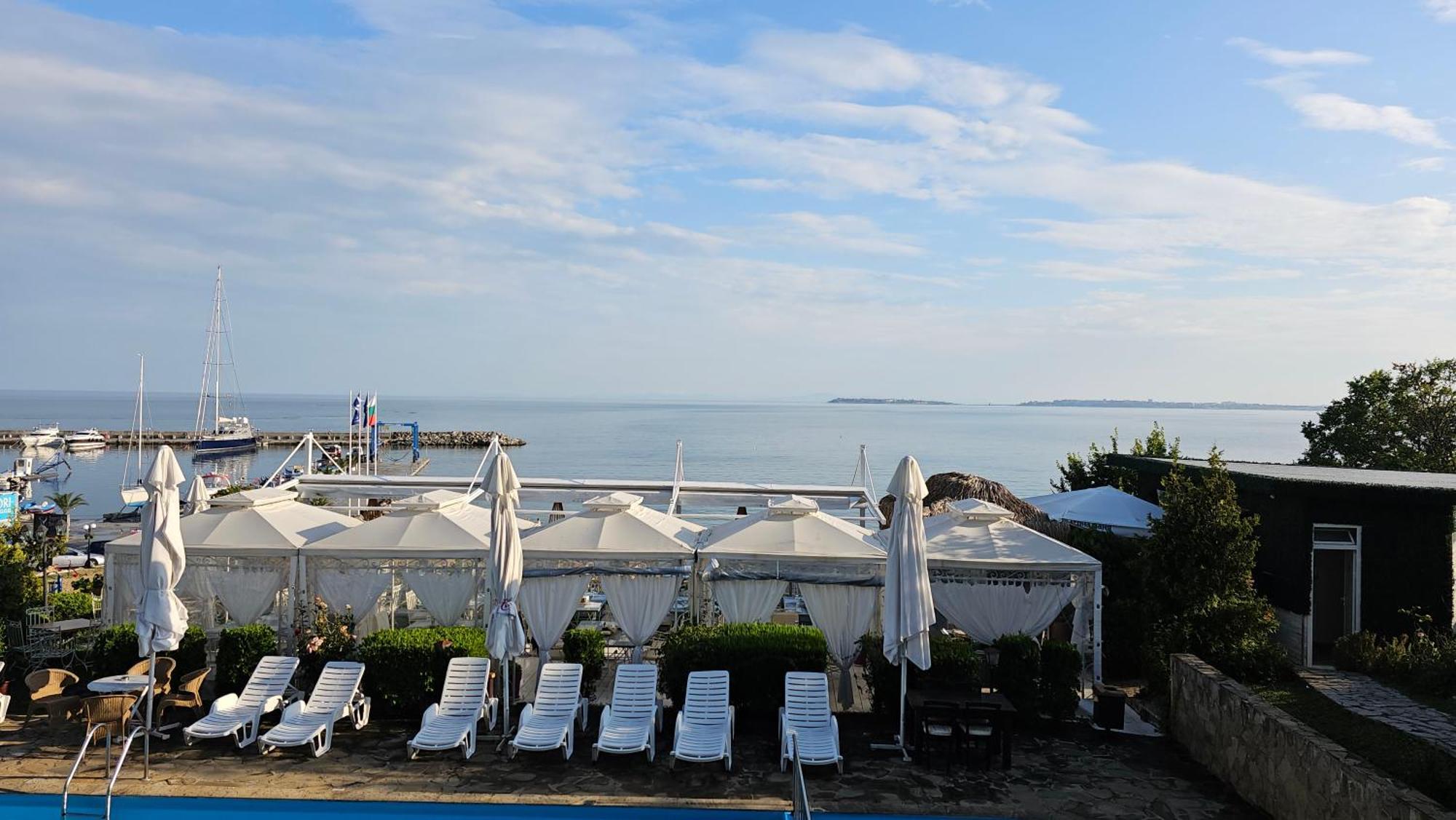 Complex Top Apartment Sveti Vlas Eksteriør billede